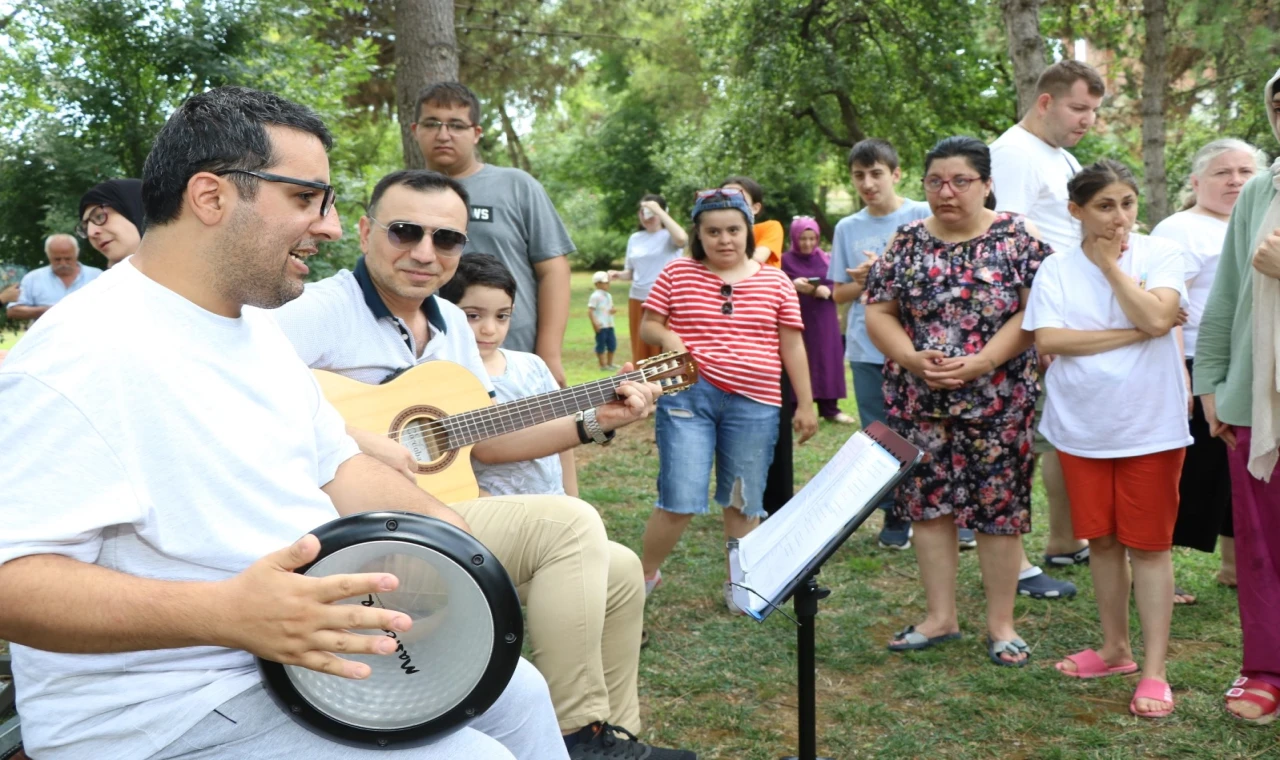 Kocaeli Büyükşehir’den özel bireylere kamp etkinliği