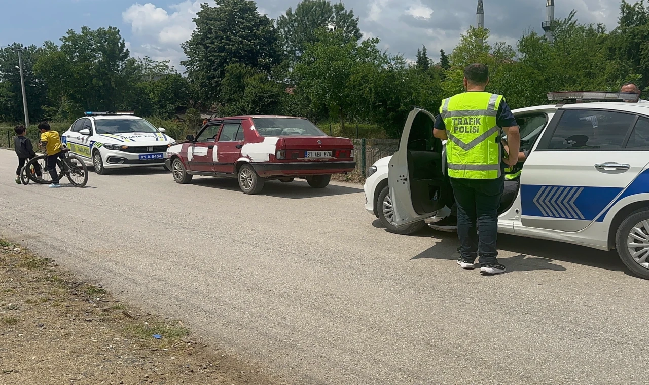 Düzce’de ehliyetsiz çocuk sürücü drift faciasına neden oldu