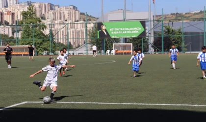 İzmit’in Kurtuluş Kupası coşkuyla tamamlandı
